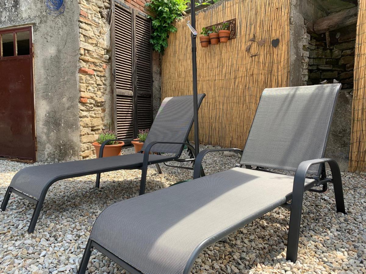 Bed and Breakfast La Luce Delle Colline à Serravalle delle Langhe Extérieur photo